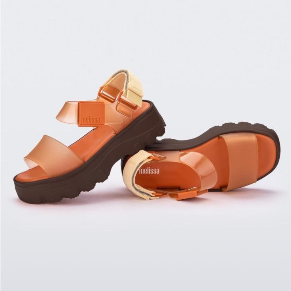 Melissa Kick Off Platform Sandal Size 8